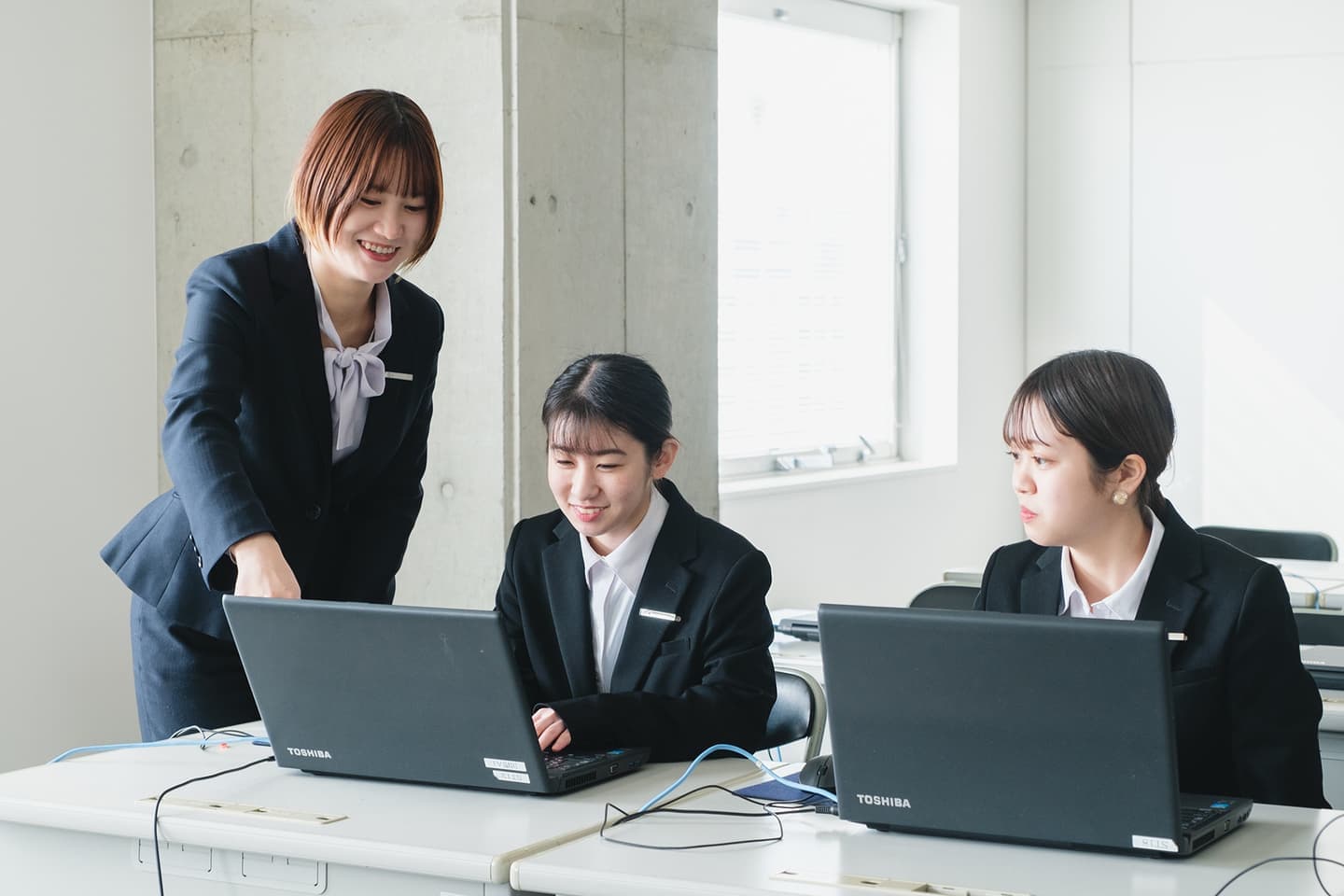 明日香国際ブライダル&ホテル観光専門学校