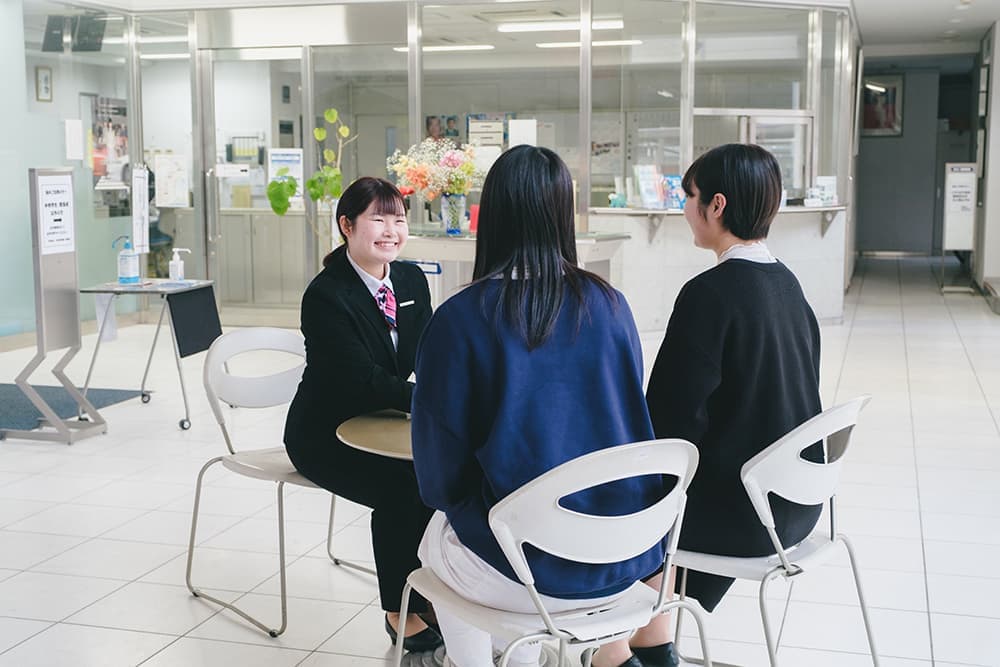 明日香国際ブライダル&ホテル観光専門学校